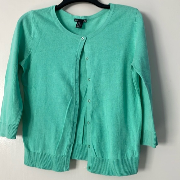 3 for $25! H&M‎ mint 3/4 sleeve button down cardigan, size small - Picture 1 of 3